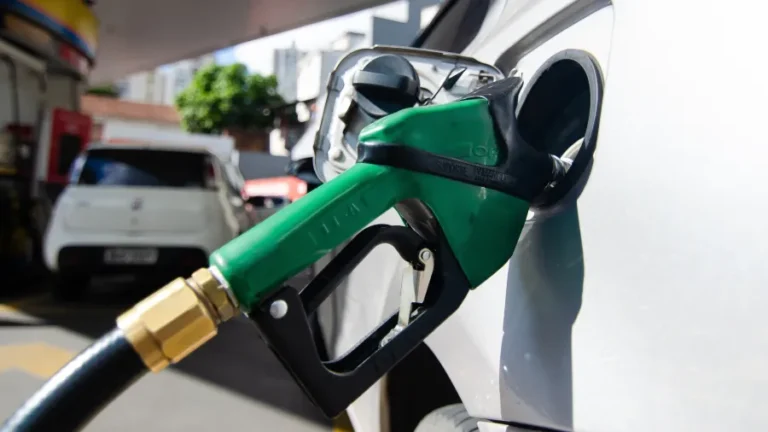 Gasolina em Araripina está variando de R$ 6,87 a R$ 7,68 nesta semana, segundo dados da ANP