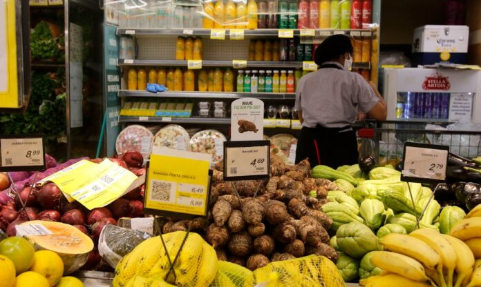 Pernambuco lidera expansão do comércio varejista no Brasil